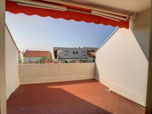 Studio Cabine ensoleillé, terrasse, proche plage, port et commerces à Carnon-Plage - FR-1-715-72