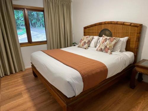 Pethers Rainforest Retreatにあるベッド