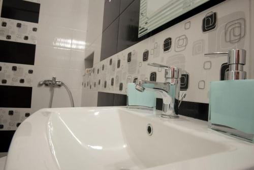 Ένα μπάνιο στο Emeralds-Kalamaki Andriana home