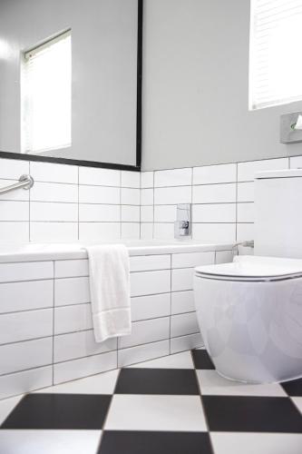 Ένα μπάνιο στο Protea Hotel by Marriott Franschhoek
