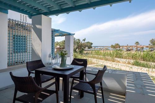 Beachside House in Naousa