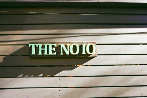 ペット可｜自然に囲まれながらサウナやBBQ｜最大８名｜The No.10河口湖　