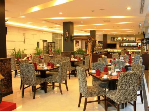 Restoran või mõni muu söögikoht majutusasutuses Hotel Horison Kendari