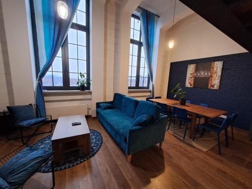Гостиная зона в RedCity LOFT 430