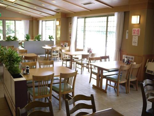 ห้องอาหารหรือที่รับประทานอาหารของ Otaiko Hills