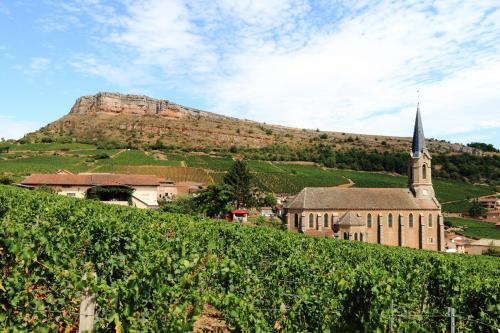 Photo de la galerie de l'établissement Ancien cuvage rénové au cœur du vignoble, à Prissé