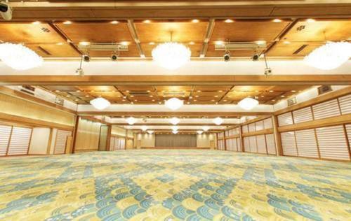an empty room with a large ball hall at Hotel Grand Shinonome in Tsukuba