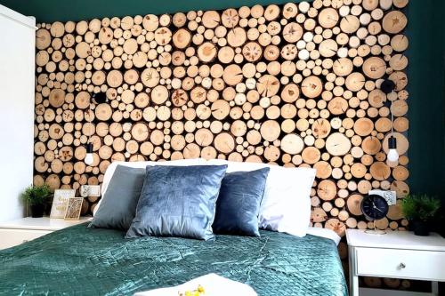 Wild & Huge comfy apartment 5 min to Main Square