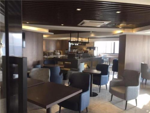 The lounge or bar area at City Comfort Inn Hefei Railway Station Metro Station