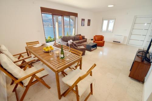 Гостиная зона в Villa Male Rose