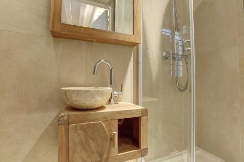 Photo de la galerie de l'établissement Le valet - Versailles, à Versailles