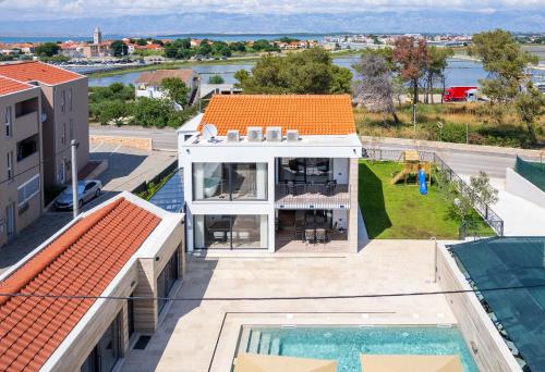 Luxury Villa Salt & Stone with spa area in Nin