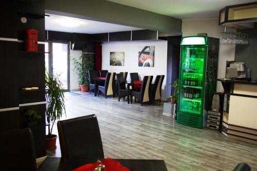 Kuchyň nebo kuchyňský kout v ubytování GP Hotel