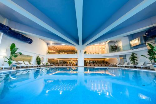 Grand Hotel Italia — Swimming pool