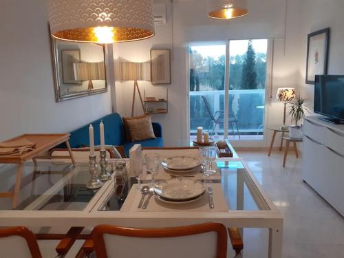 APARTAMENTO EN FUENGIROLA Con parking privado