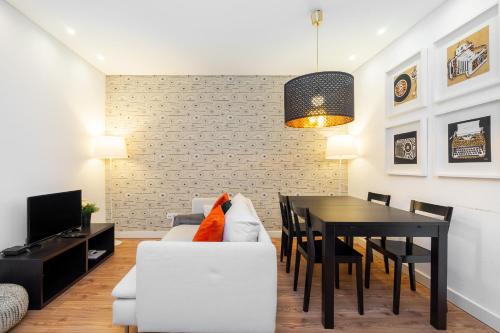 WHome City Oasis Extravaganza: Lisbon's Supreme Retreat