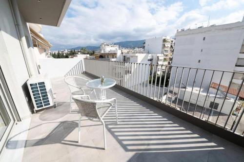 Modern 7th-floor apartment with city view (FORM_G2)