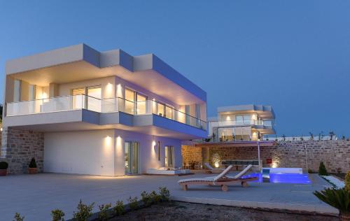Πισίνα στο ή κοντά στο Delfini Villas 1, 2, 3, 4, 5, 6 - Kalamaki