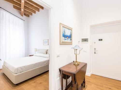 Trastevere Luxury Bright Apartment
