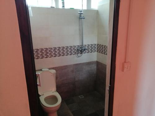Un baño de Biana's Home Guest House