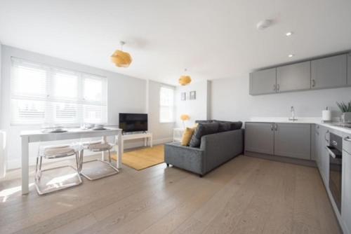 Imagen de la galería de Beautiful, Spacious 1 bed flat, en Brentwood