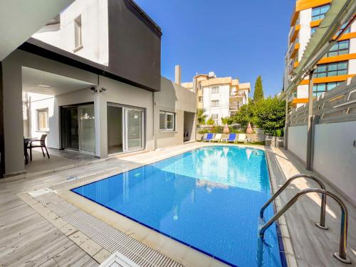 Magnificent Villa with Private Pool in Girne