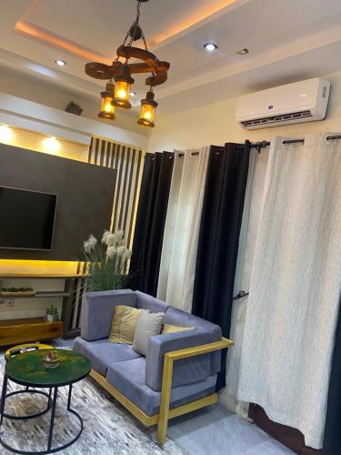 TV a/nebo společenská místnost v ubytování Emefa Room1