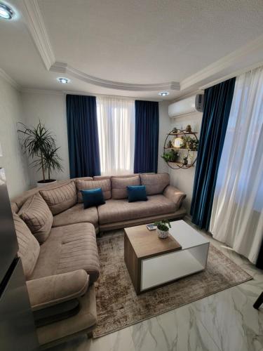 Χώρος καθιστικού στο Oxygen Luxury Suite