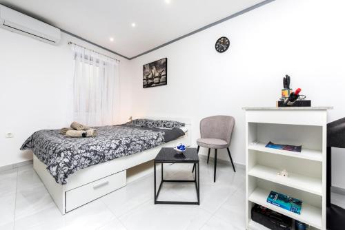 Apartment Leo