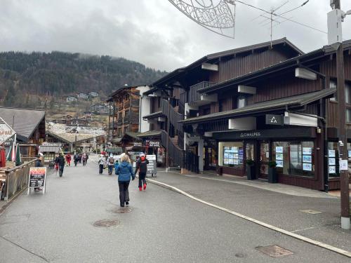 Morzine: Studio mezzanine cosy pour 6 pers, centre-ville
