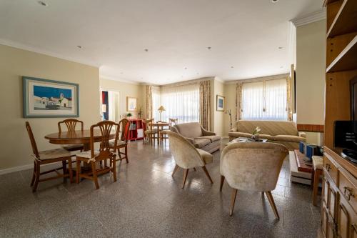 Foto Marinhas Esposende - Moradia V4 com piscina junto à praia by House and People 6