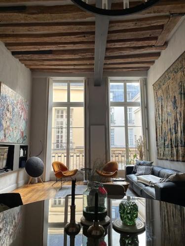 Golden Braque: luxury meet history