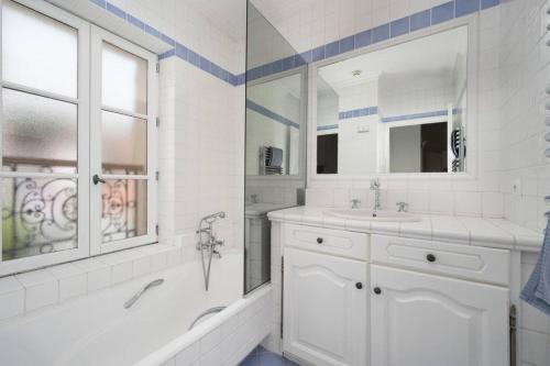 Villa Palma near the beaches Cannes