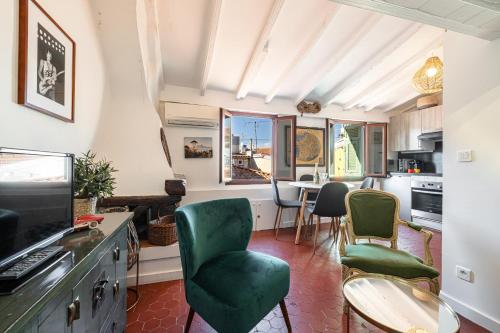 Charming Apartment Old Town