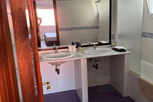 Ένα μπάνιο στο Gran Chalet a 13 min de Sevilla