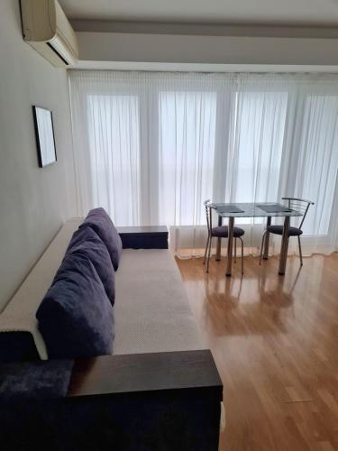Ruang duduk di Apartments on Kirova