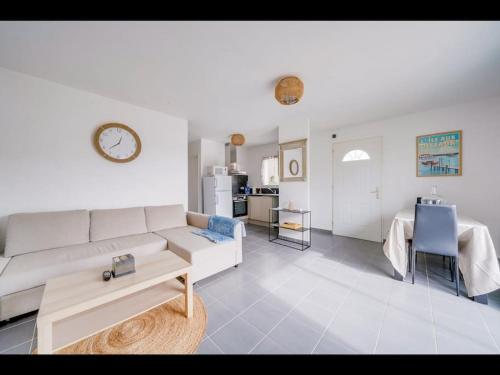 Maison Caroline Arkea Arena