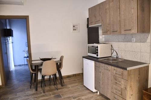 Gallery image of Heliofos Apartments in Stómion