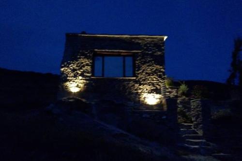 Фотография из галереи XOXLAKAS STONE HOUSE - ΧΟΧΛΑΚΑΣ ΠΕΤΡΙΝΟ ΣΠΙΤΙ в Андросе