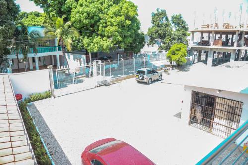 a truck parked on the roof of a building at Hotel Caribe Coveñas in Coveñas