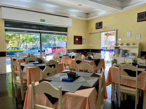Restoran atau tempat lain untuk makan di Hotel Roma