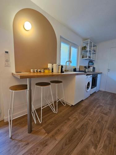 Hypercentre-le petit Marseillais - Clim&Balcon photo 24