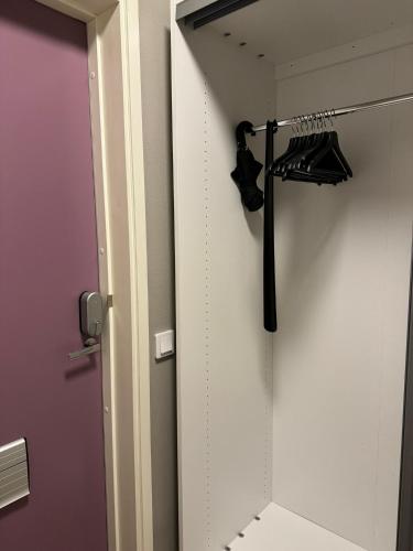 Gambar di galeri bagi Modern apartment near Helsinki airport di Vantaa
