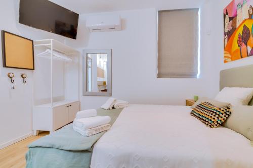Luminosa Holidays House