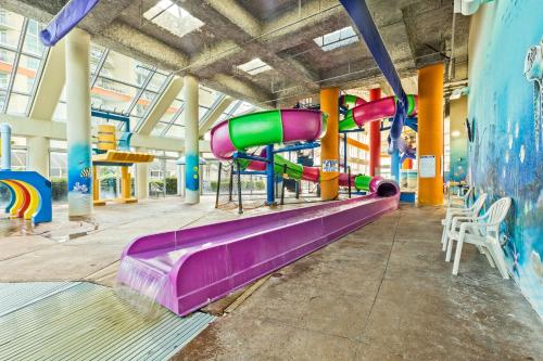 Dunes Village/King bedOceanfront 2b/2b/waterpark photo 19