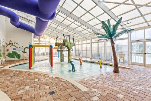 Dunes Village/King bedOceanfront 2b/2b/waterpark photo 24