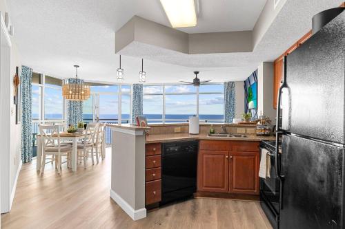 Dunes Village/King bedOceanfront 2b/2b/waterpark photo 5