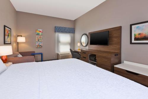 Postel nebo postele na pokoji v ubytování Hampton Inn Princeton