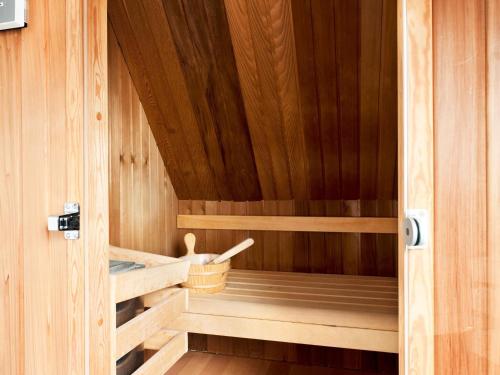 Φωτογραφία από το άλμπουμ του Nice home in Earnewâld with Whirlpool and sauna σε Earnewâld