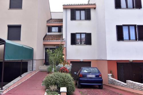 Apartments with a parking space Umag - 22659